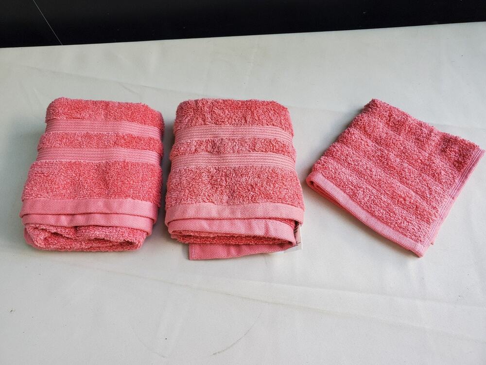 MAINSTAYS 2 Hand Towels & Washcloth Island Coral 100% Cotton Soft Absorbent Bath
